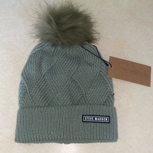 Steve Madden winter beanie